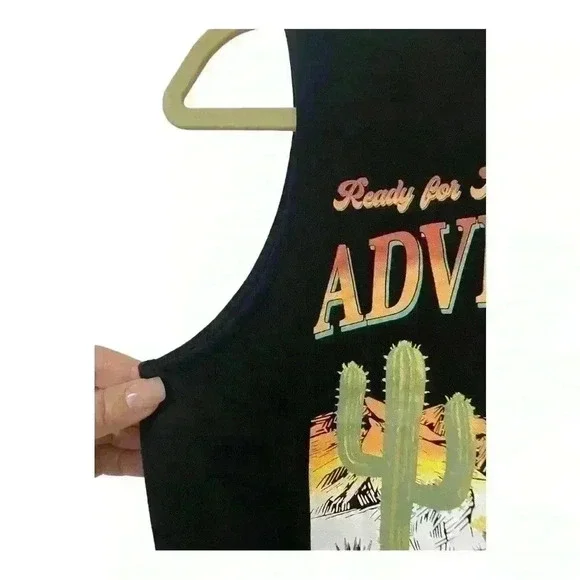 Women’s Graphic Sleeveless Hem Knotted Tee-NWOT - Picture 4 of 7